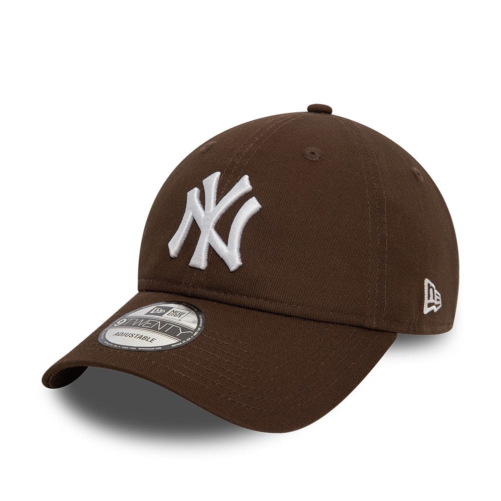 New York Yankees League Essential New Era 9TWENTY MLB Cap Braun - STADIUMDREAMS