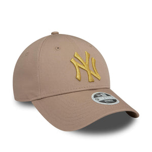 New York Yankees Woman New Era Metallic Logo 9Forty MLB Cap Beige - STADIUMDREAMS