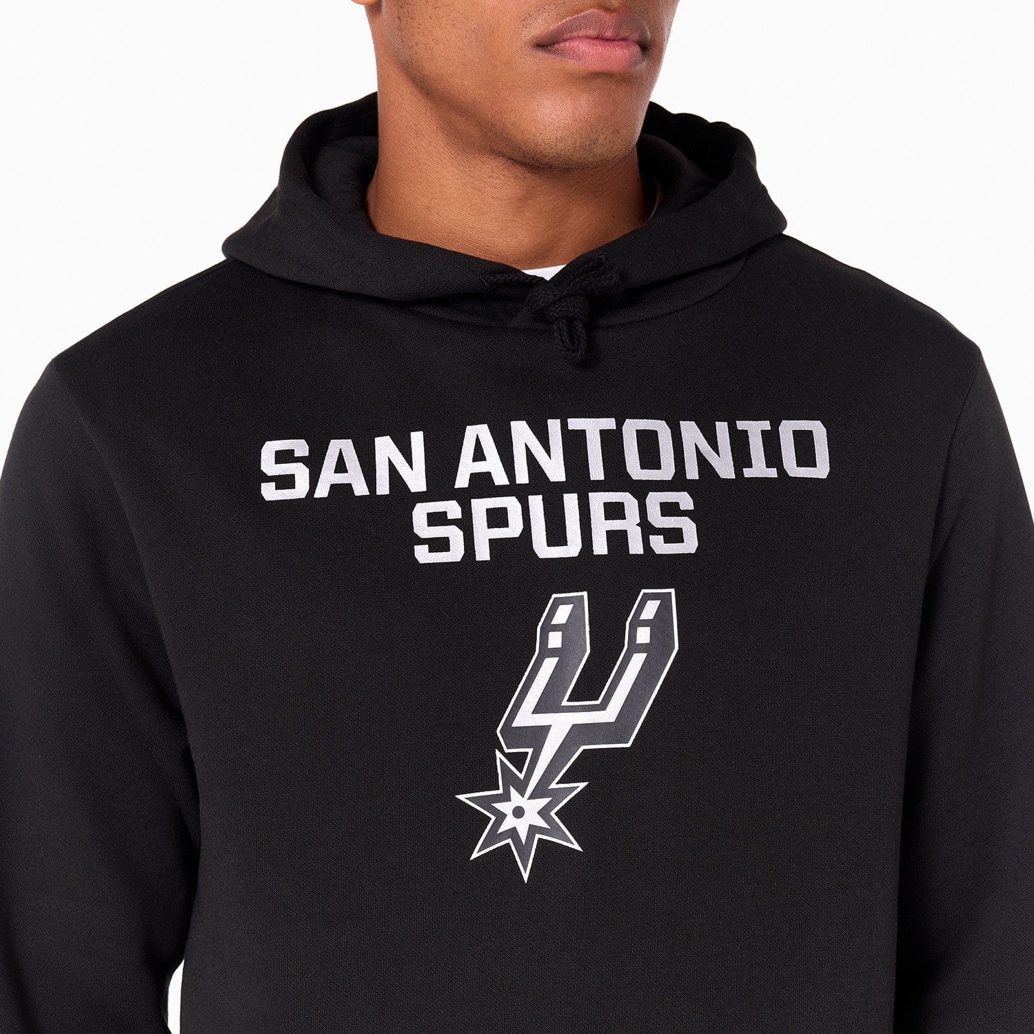 San Antonio Spurs Logo Hoodie NBA New Era Schwarz - STADIUMDREAMS