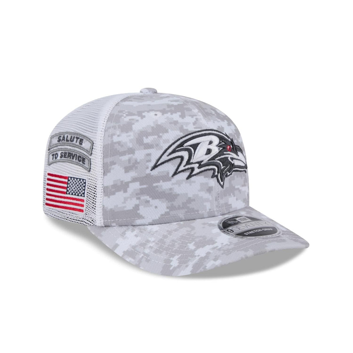 Baltimore Ravens 2024 NFL Salute to Service New Era Stretch Snap 9SEVENTY Trucker Cap Weiß - STADIUMDREAMS