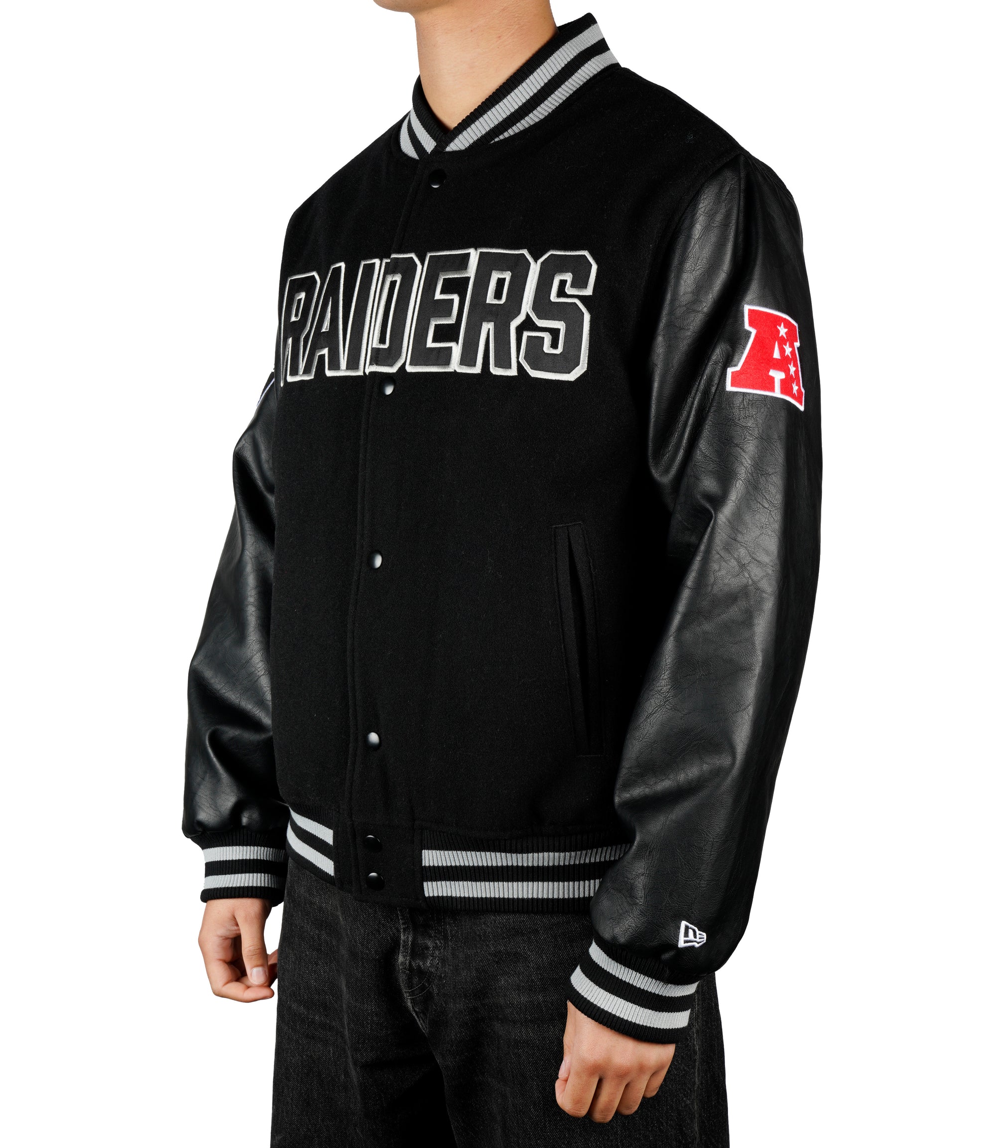 Las Vegas Raiders Premium New Era Varsity NFL College Jacke Schwarz - STADIUMDREAMS