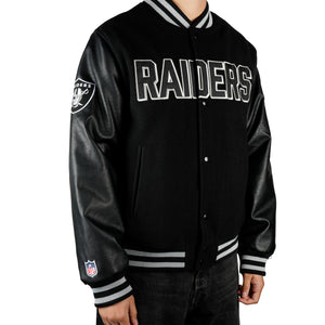 Las Vegas Raiders Premium New Era Varsity NFL College Jacke Schwarz - STADIUMDREAMS