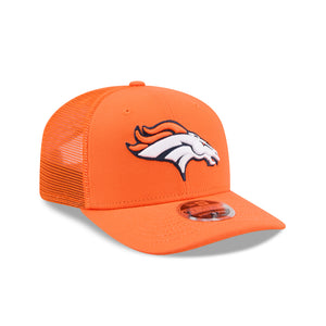 Denver Broncos New Era 9SEVENTY Stretch Snap NFL Trucker Cap in Orange mit Teamlogo
