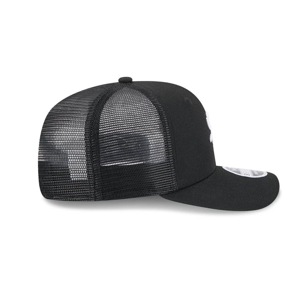 Chicago White Sox New Era 9SEVENTY Stretch-Snapback-Truckercap in Schwarz, Seitenansicht