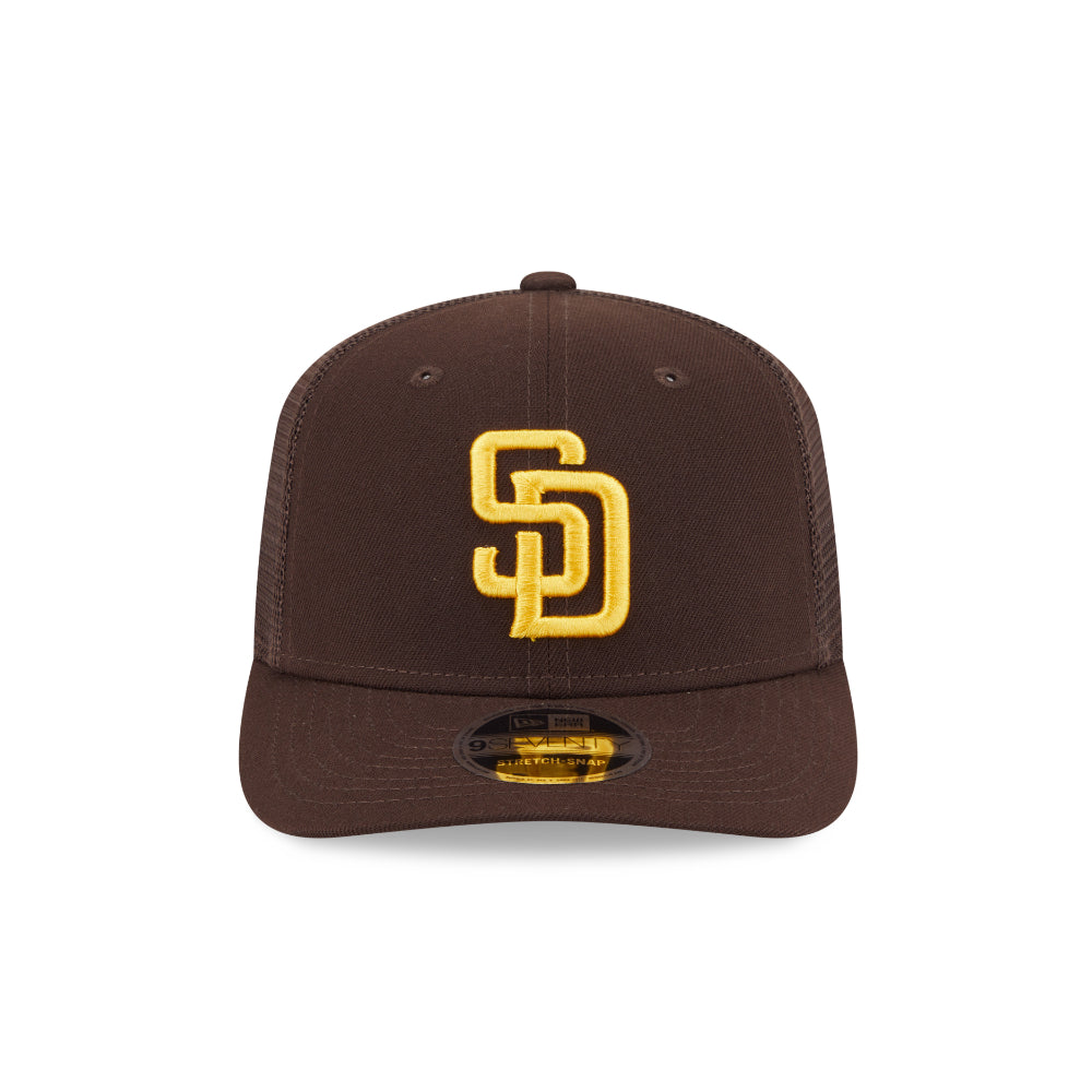 San Diego Padres NEW ERA 9SEVENTY Stretch-Snap MLB-Trucker-Cap in Braun, Vorderansicht
