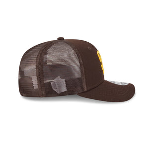 San Diego Padres New Era 9SEVENTY Stretch Snap MLB Trucker Cap in Braun, Seitenansicht