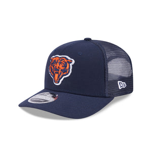 Chicago Bears Logo New Era 9SEVENTY Stretch Snap NFL Trucker Cap in Blau, Frontansicht