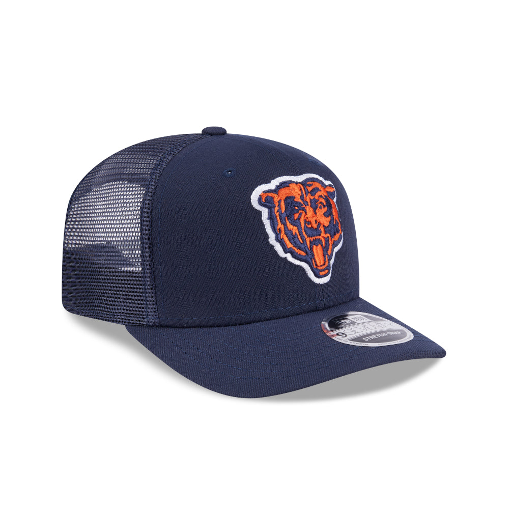 Chicago Bears Logo New Era 9SEVENTY Stretch Snap NFL Trucker Cap in Blau, Seitenansicht
