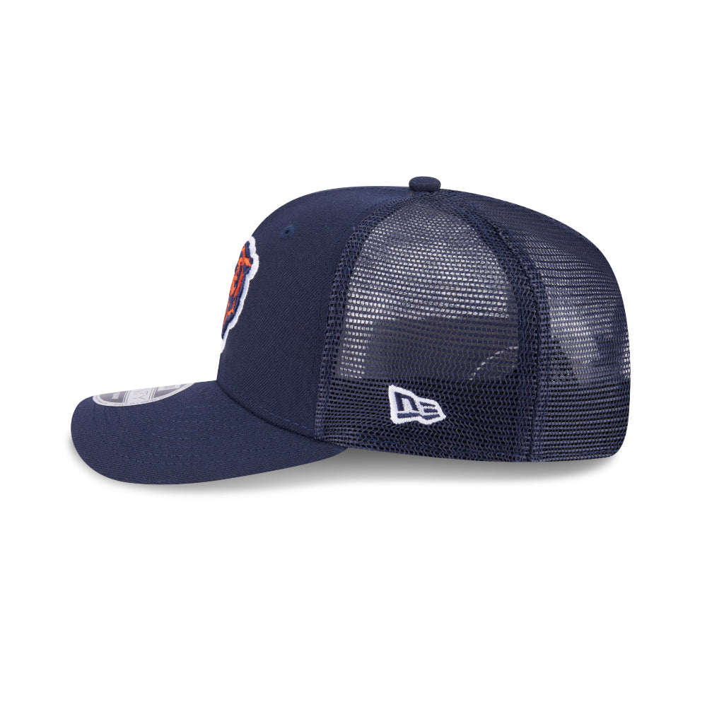 Chicago Bears Logo New Era 9SEVENTY Stretch Snap NFL Trucker Cap in Blau, Seitenansicht