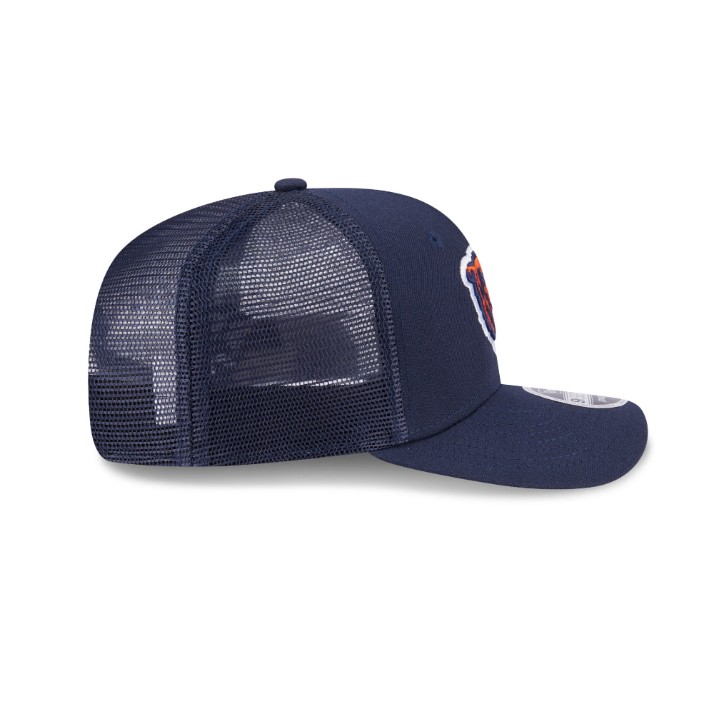 Chicago Bears Logo New Era 9SEVENTY Stretch Snap NFL Trucker Cap in Blau mit seitlicher Ansicht
