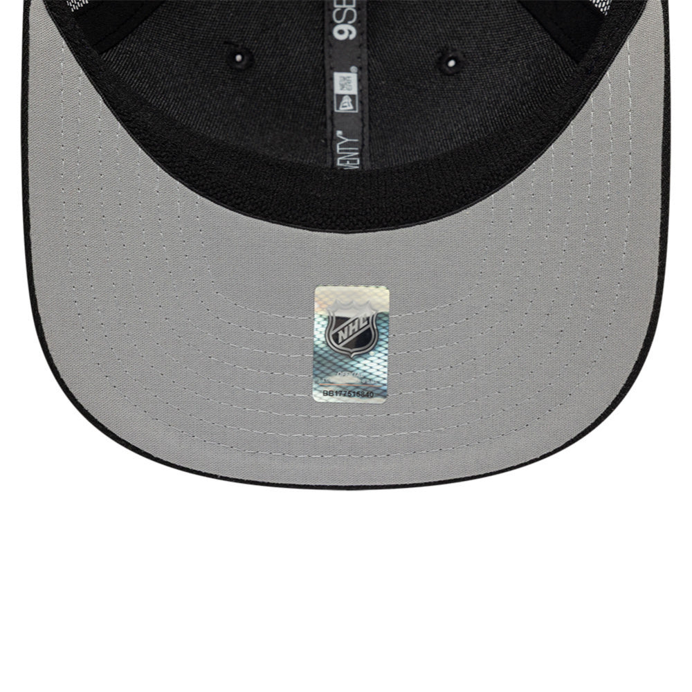 Boston Bruins New Era 9SEVENTY Stretch Snap NHL Trucker Cap in Schwarz, Frontansicht