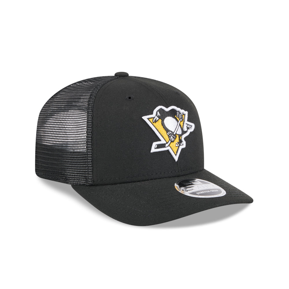 Pittsburgh Penguins New Era 9SEVENTY Stretch-Snap NHL-Trucker-Cap in Schwarz, Seitenansicht