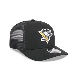 Pittsburgh Penguins New Era 9SEVENTY Stretch-Snap NHL-Trucker-Cap in Schwarz, Seitenansicht