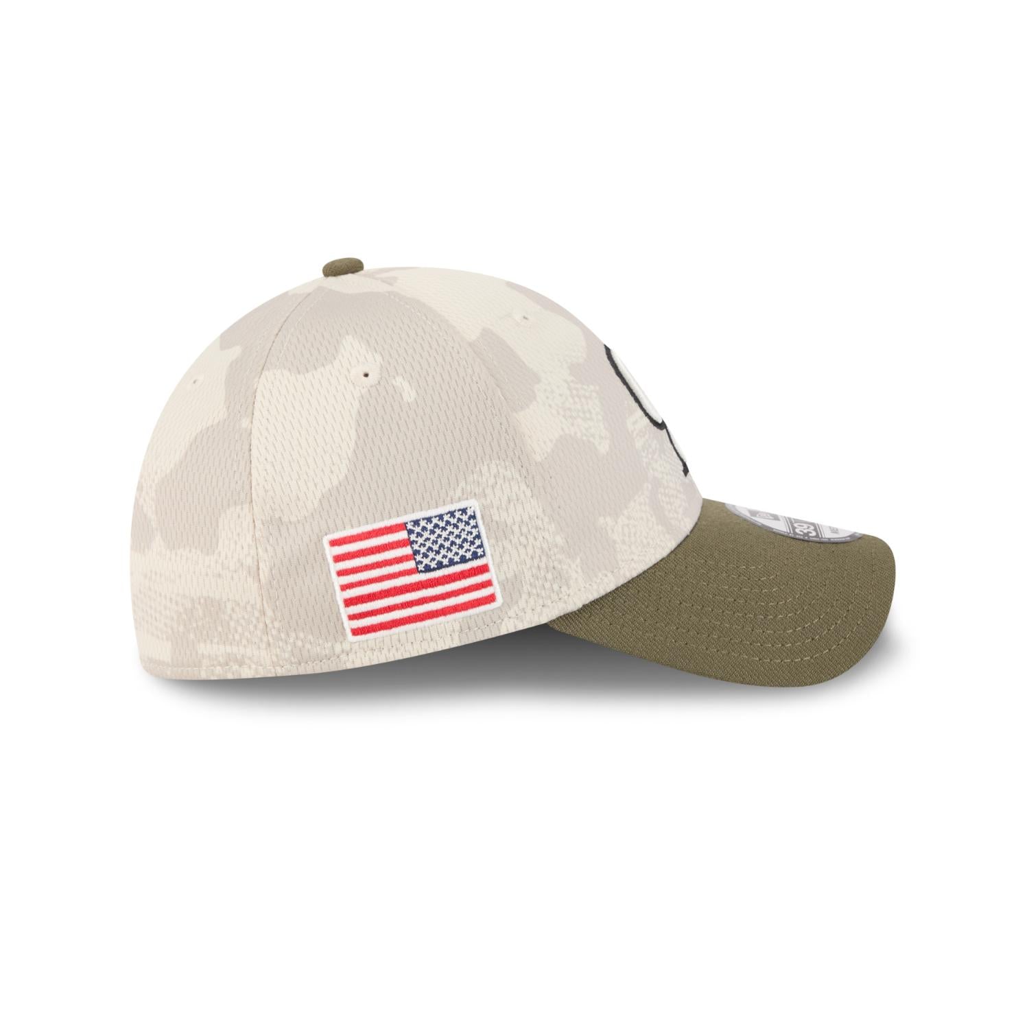 Colorado Rockies 2025 MLB Armed Forces New Era 39THIRTY Flex Cap Beige