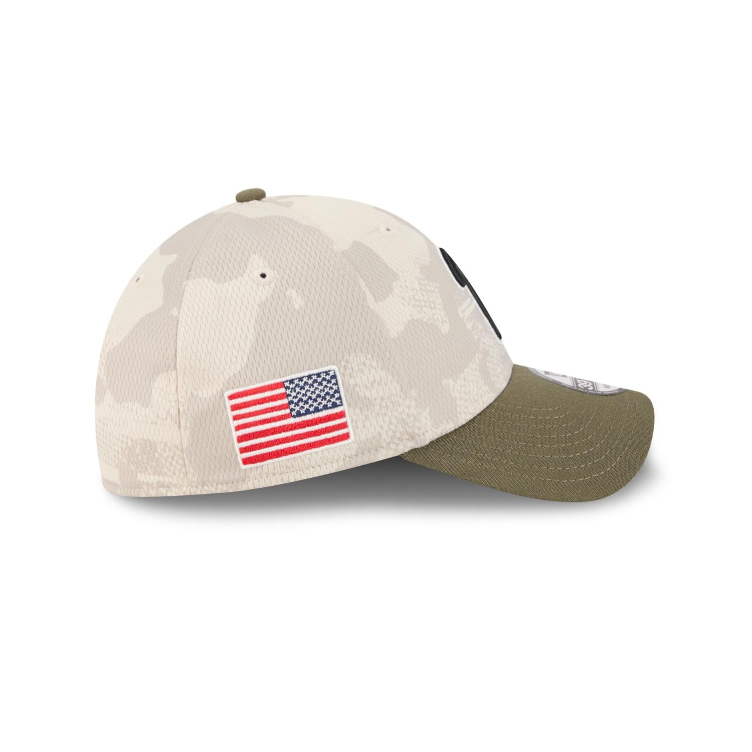Philadelphia Phillies 2025 MLB Armed Forces New Era 39THIRTY Flex Cap Beige