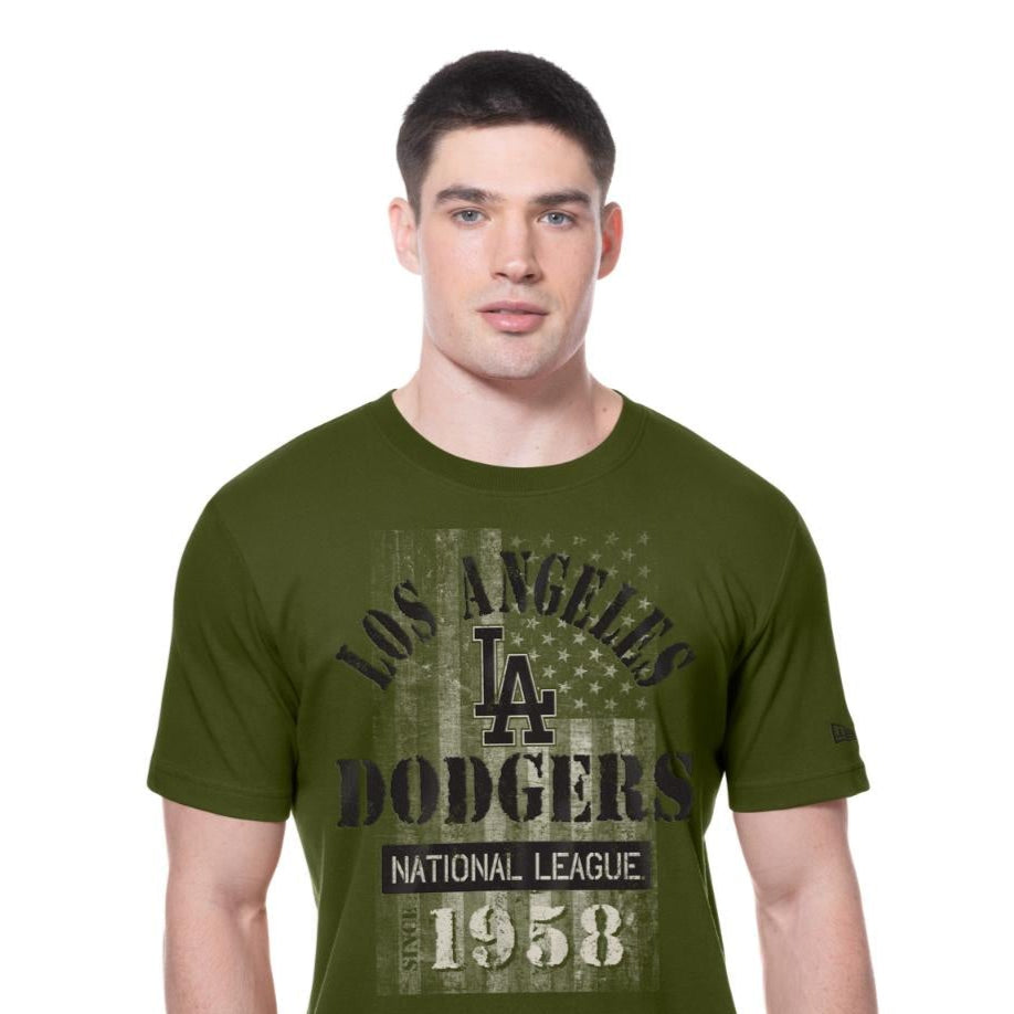 Los Angeles Dodgers New Era MLB 2025 Armed Forces T-Shirt Olivegrün