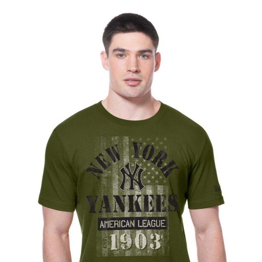 New York Yankees New Era MLB 2025 Armed Forces T-Shirt Olivegrün