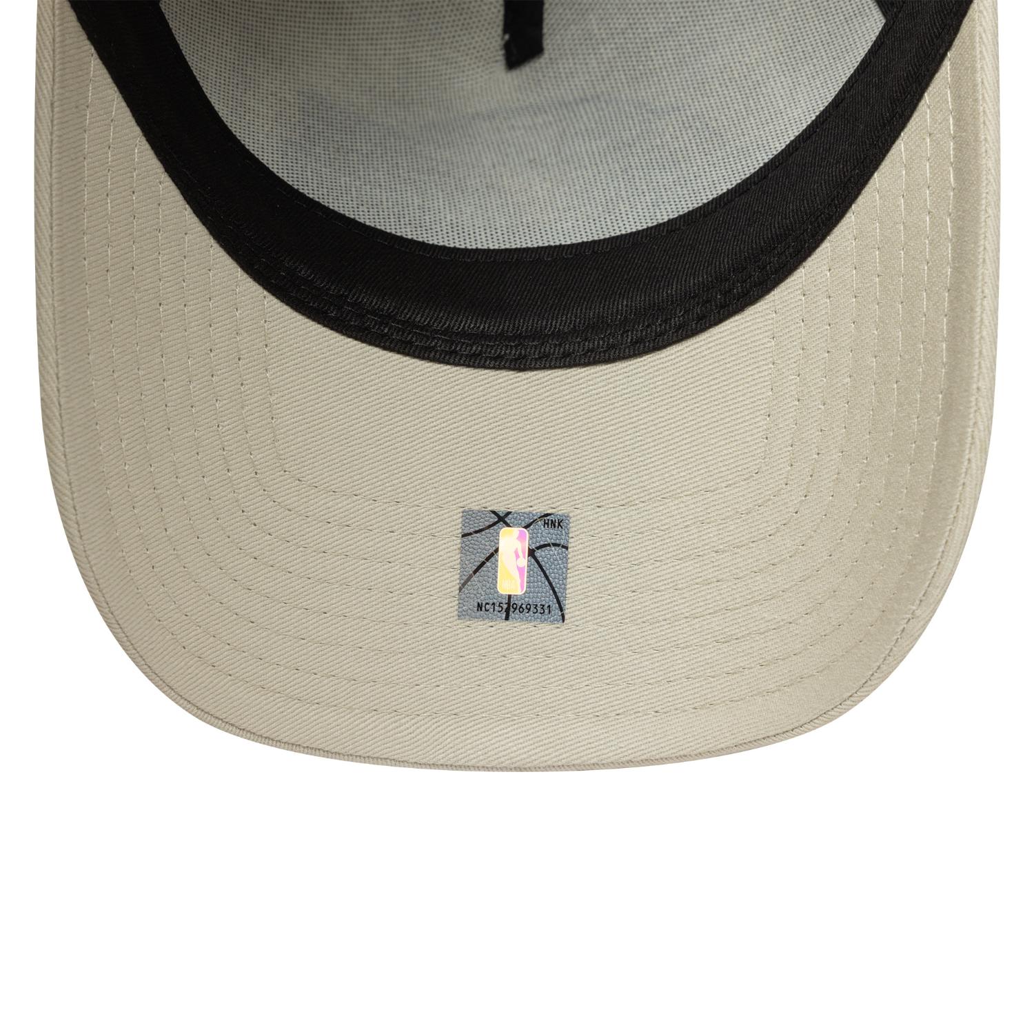 Los Angeles Lakers New Era Team Outline 9FORTY E-Frame NBA Cap Beige