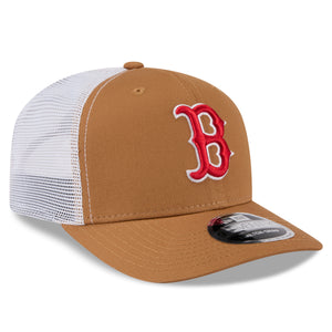 Neue Era Boston Red Sox 9SEVENTY Stretch-Snap Trucker Cap in Beige, atmungsaktives Cap mit MLB-Logo, für Fans und Freizeit.