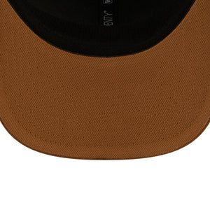 Neue Era Indianapolis Colts 9SEVENTY Stretch-Snap Trucker Cap in Beige mit NFL-Logo, atmungsaktiv und bequem.
