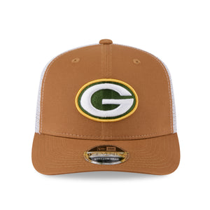 Grüne Bay Packers New Era 9SEVENTY Trucker Cap in Beige mit Stretch-Snap-Verschluss, NFL-Team, Kanäle, Front-Logo sichtbar