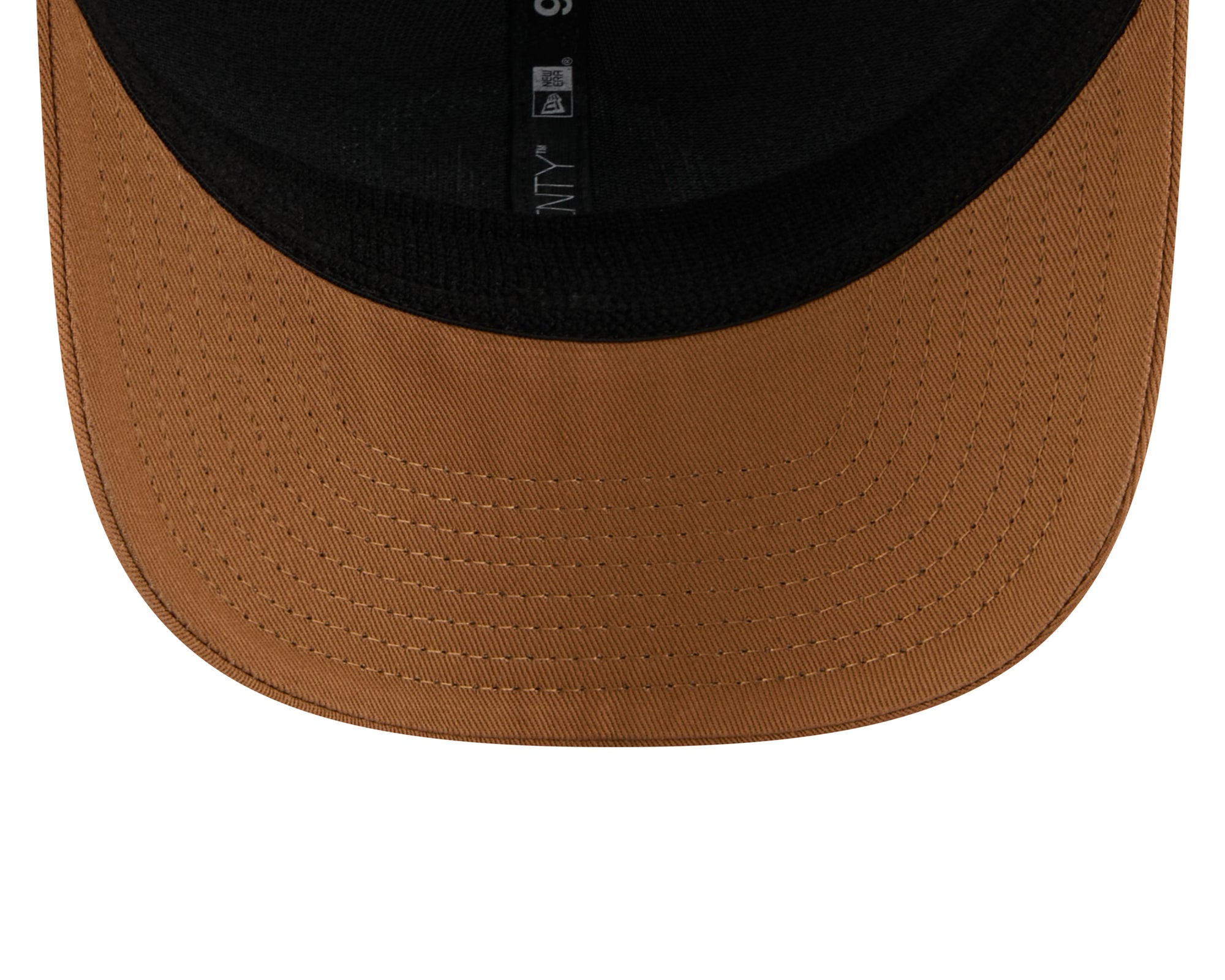Beige NFL Cap von NEW ERA, Pittsburgh Steelers 9SEVENTY Stretch-Snap Trucker Cap mit Netzrückseite.