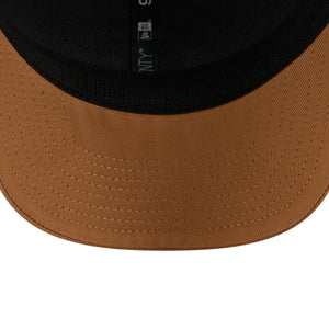 Beige NFL Cap von NEW ERA, Pittsburgh Steelers 9SEVENTY Stretch-Snap Trucker Cap mit Netzrückseite.