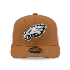 Neue Era Philadelphia Eagles 9SEVENTY Stretch-Snap Trucker Cap in Beige, NFL-Logo, Mesh-Design, bequeme Passform