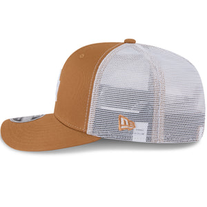 Neue Era Los Angeles Dodgers 9SEVENTY Stretch-Snap Trucker Cap in Beige, seitlicher Blick, detailreiche Ansicht