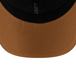 Neue York Yankees New Era 9SEVENTY Trucker Cap in Beige, mit Stretch-Snap-Verschluss und MLB-Logo sichtbar