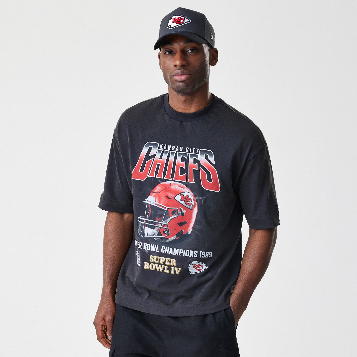 NFL WASHED BOXY TEE KANCHI  BLK - STADIUMDREAMS