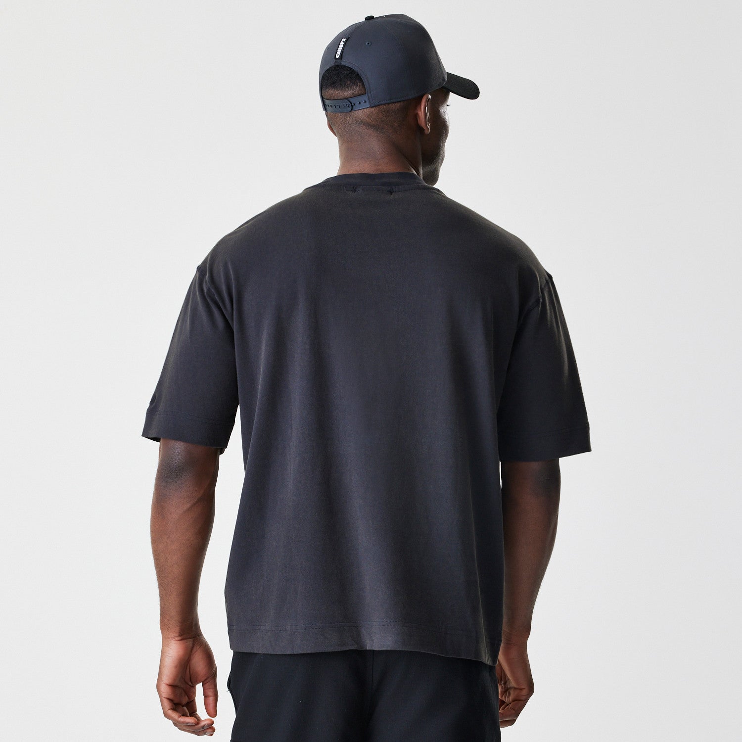 NFL WASHED BOXY TEE KANCHI  BLK - STADIUMDREAMS