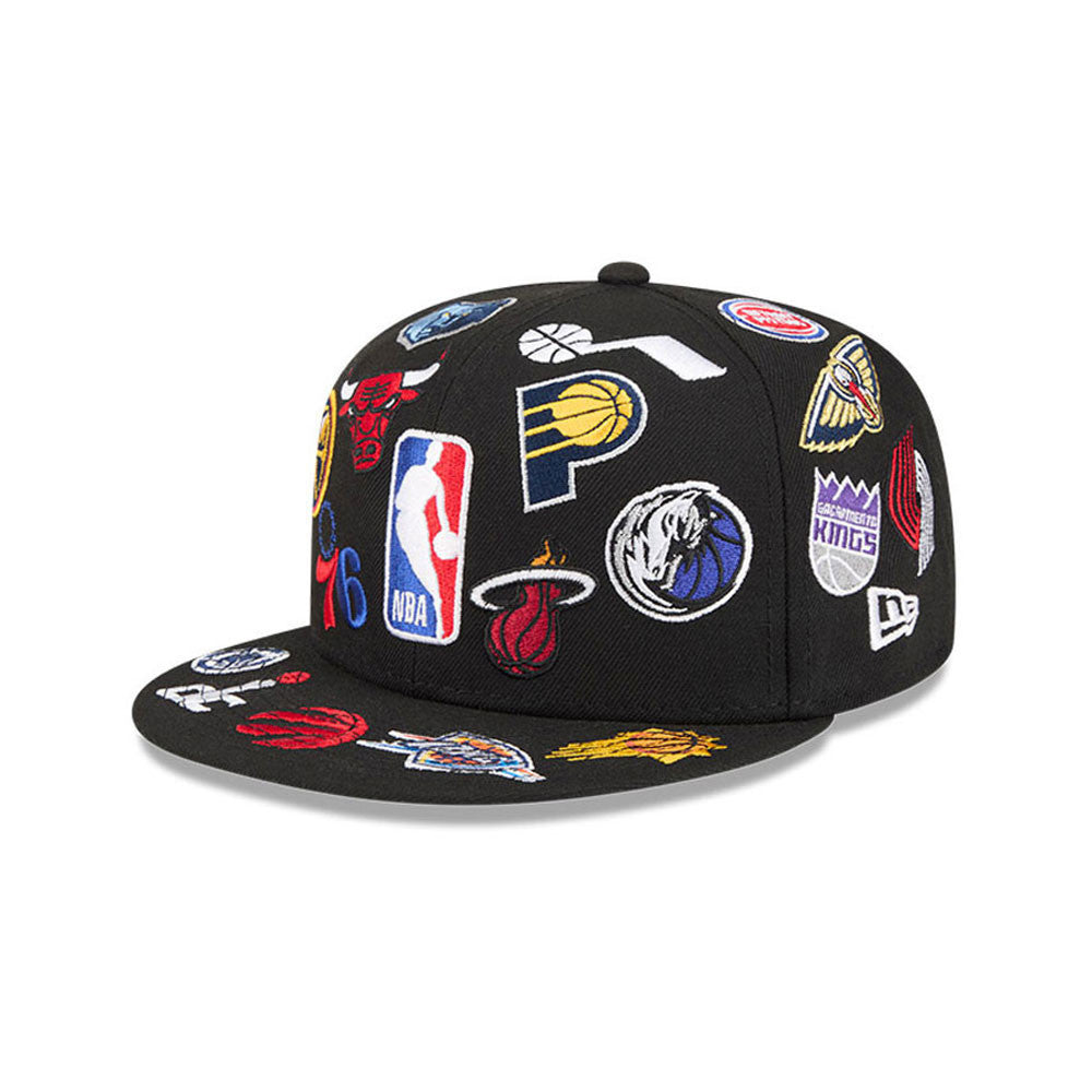 NBA Logo All Over Limited Edition New Era 59FIFTY Cap Schwarz - STADIUMDREAMS