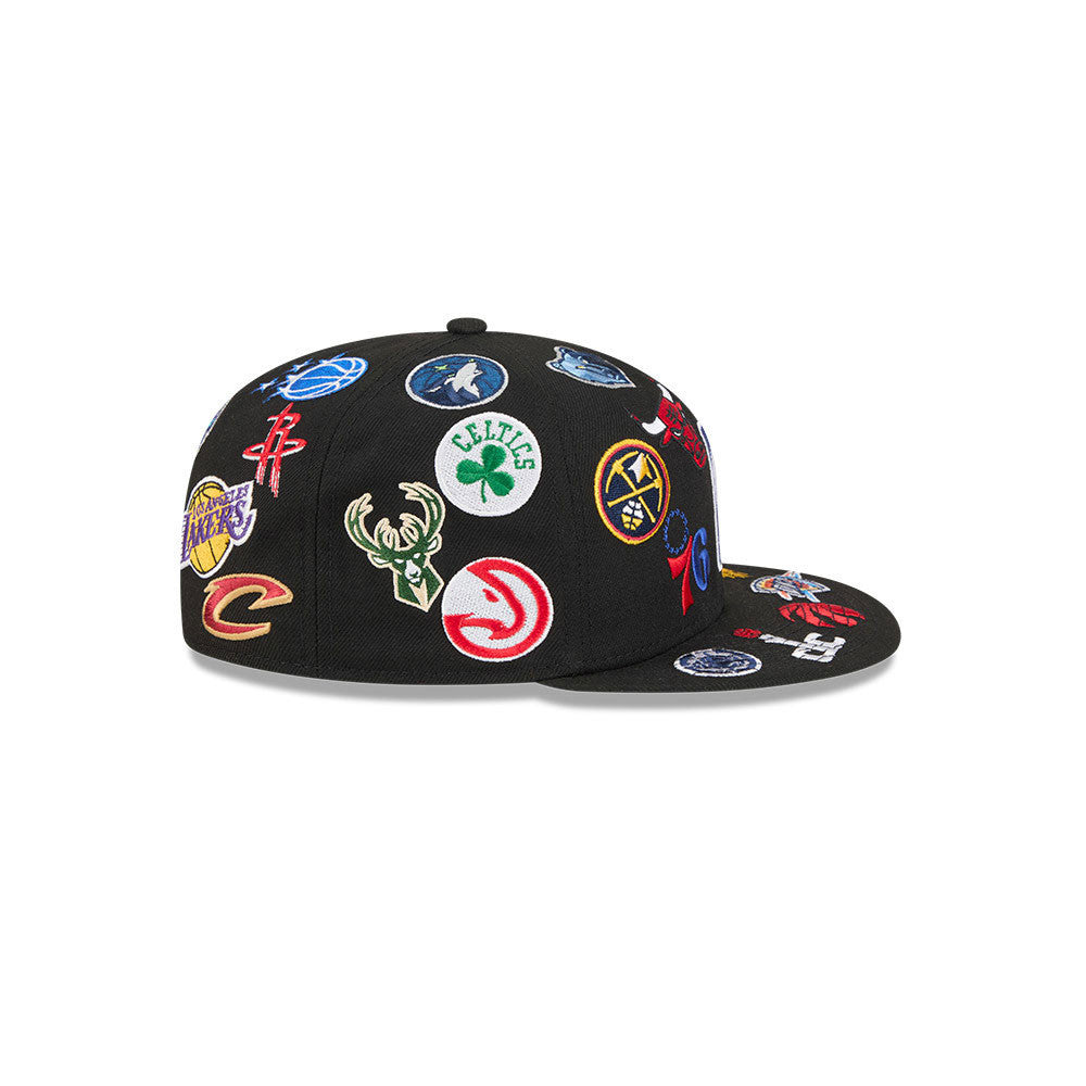 NBA Logo All Over Limited Edition New Era 59FIFTY Cap Schwarz - STADIUMDREAMS