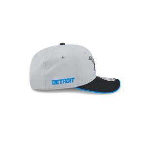 Neue Era Detroit Lions NFL Rivalries 2026 9SEVENTY Cap in Silber Grau, Stretch-Snap-Design, NFL-Fanartikel