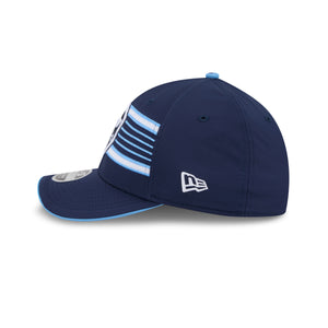 Neue Era Tennessee Titans NFL Rivalries 2026 Sideline 39THIRTY Cap in Navy, flexible Sports Cap mit Team-Logo und Seitendetails