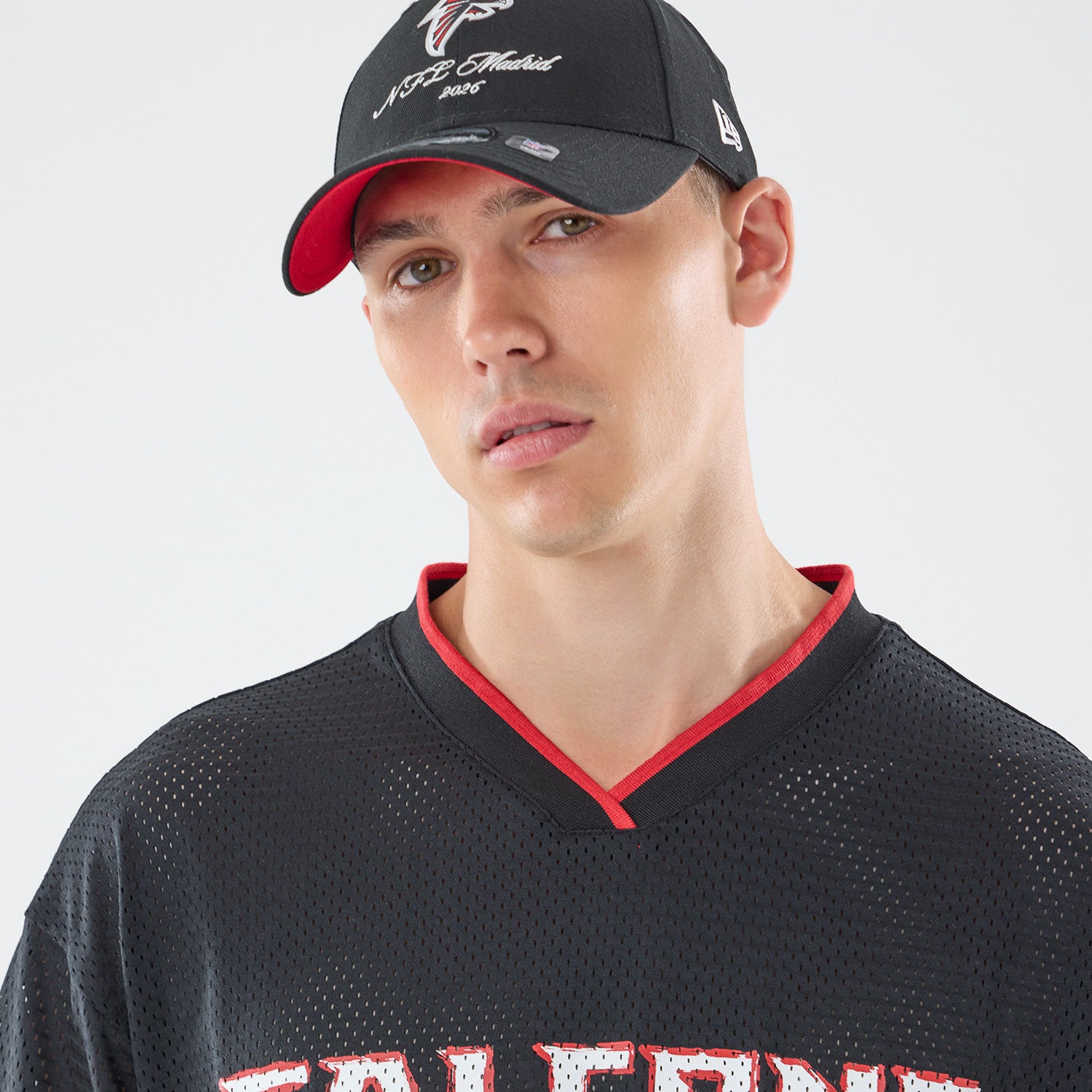 Atlanta Falcons New Era 2026 Madrid Game NFL Backprint Mesh Trikot Schwarz