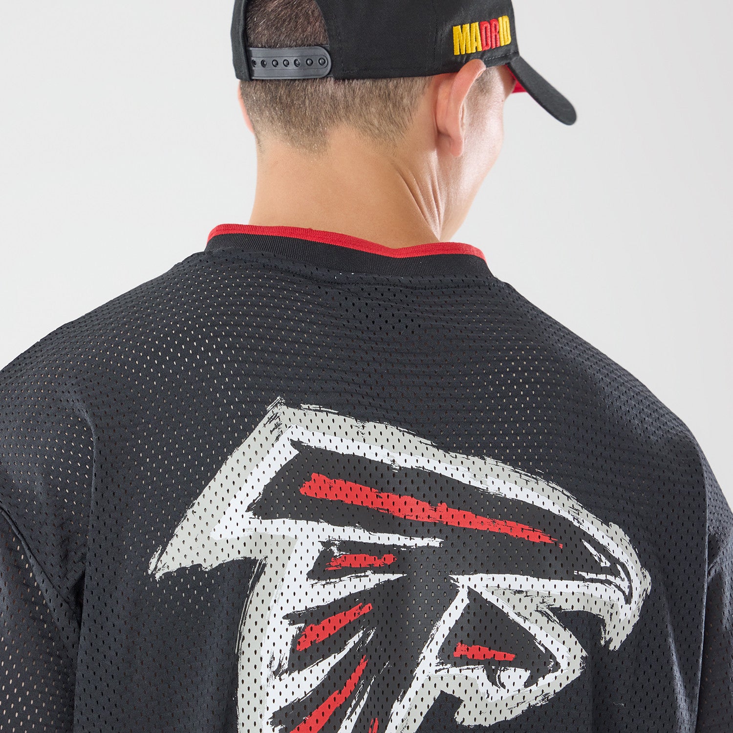 Atlanta Falcons New Era 2026 Madrid Game NFL Backprint Mesh Trikot Schwarz