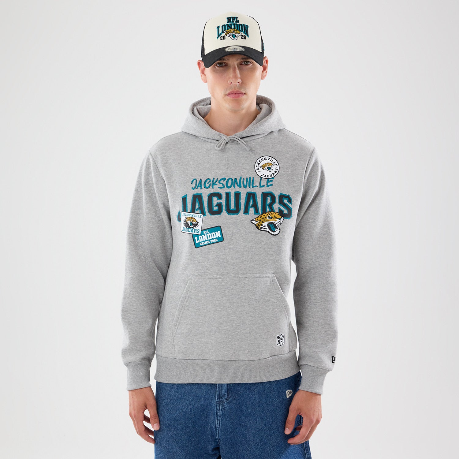 Jacksonville Jaguars New Era 2026 London Game Patches NFL Hoodie Grau