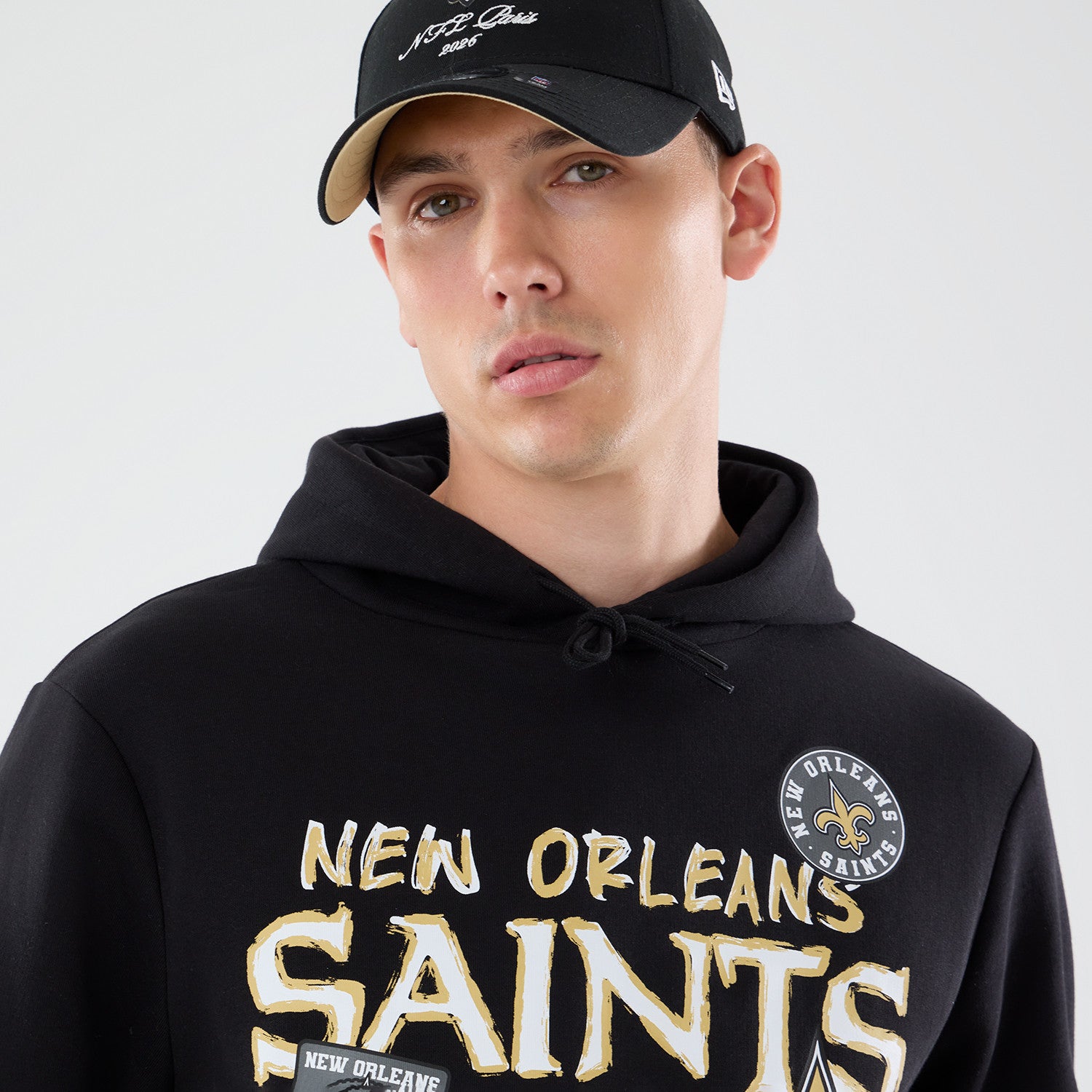 New Orleans Saints New Era 2026 Paris Game Patches NFL Hoodie Schwarz