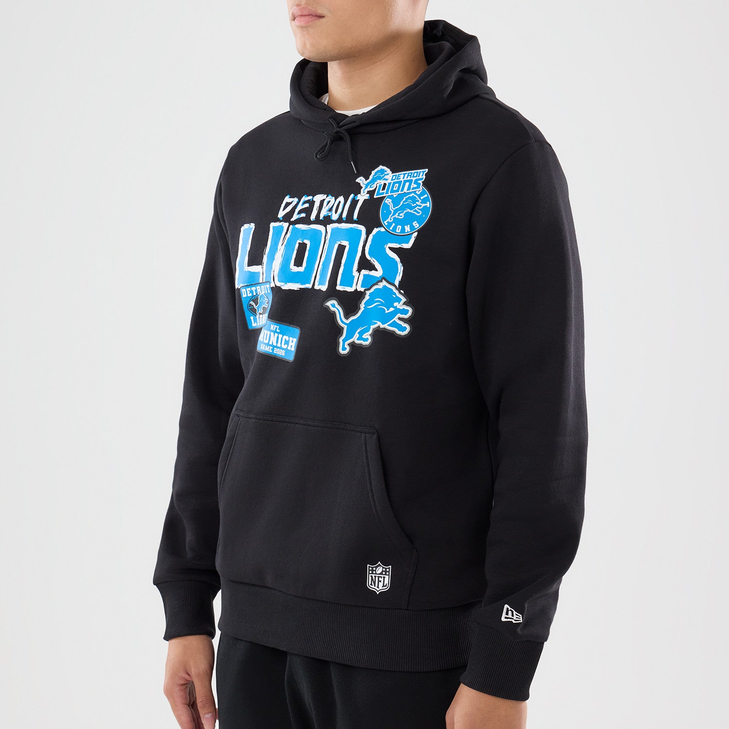 Detroit Lions New Era 2026 München Game Patches NFL Hoodie Schwarz