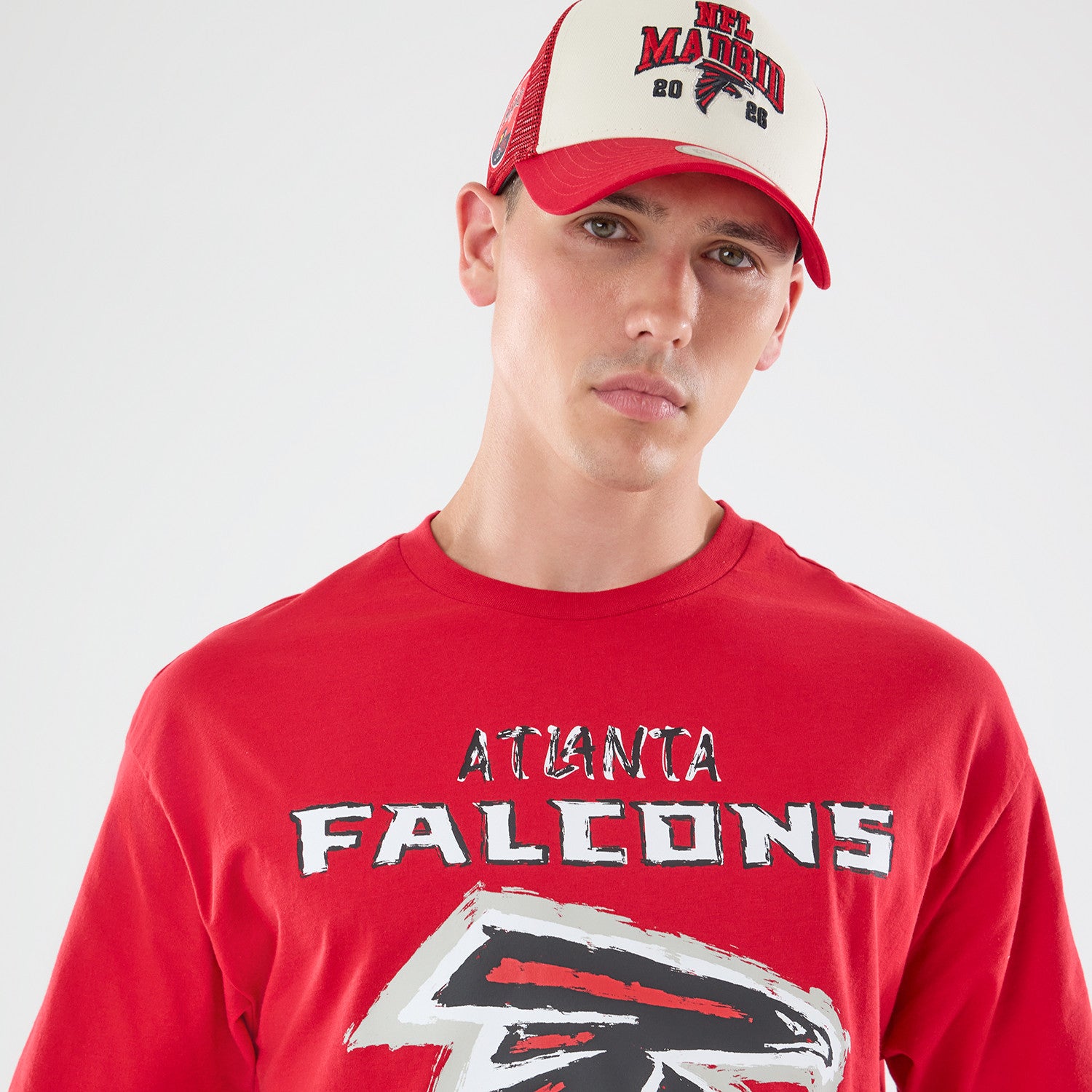 Atlanta Falcons New Era 2026 Madrid Game Backprint NFL T-Shirt Rot