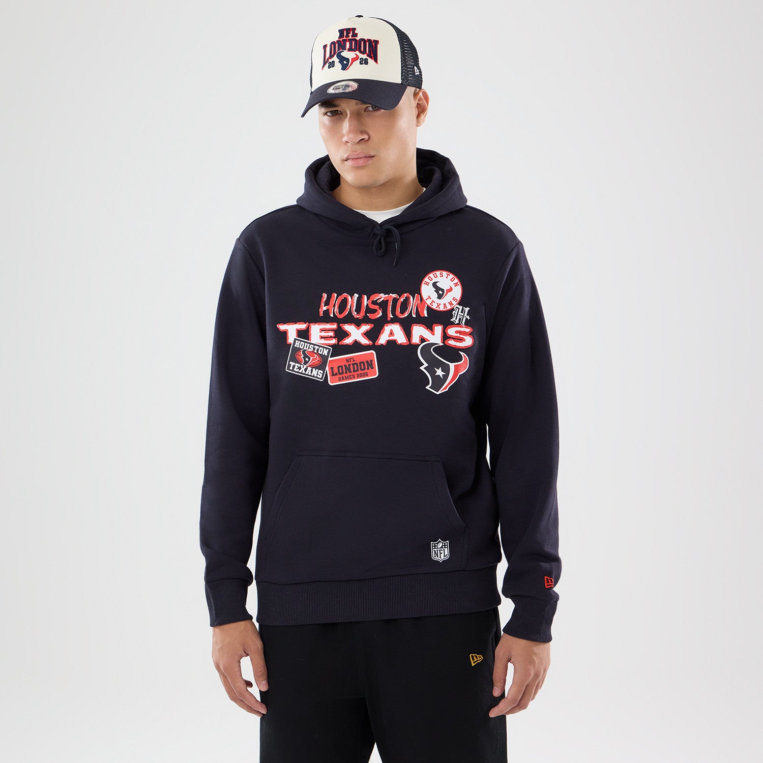 Houston Texans New Era 2026 London Game Patches NFL Hoodie Navy Blau