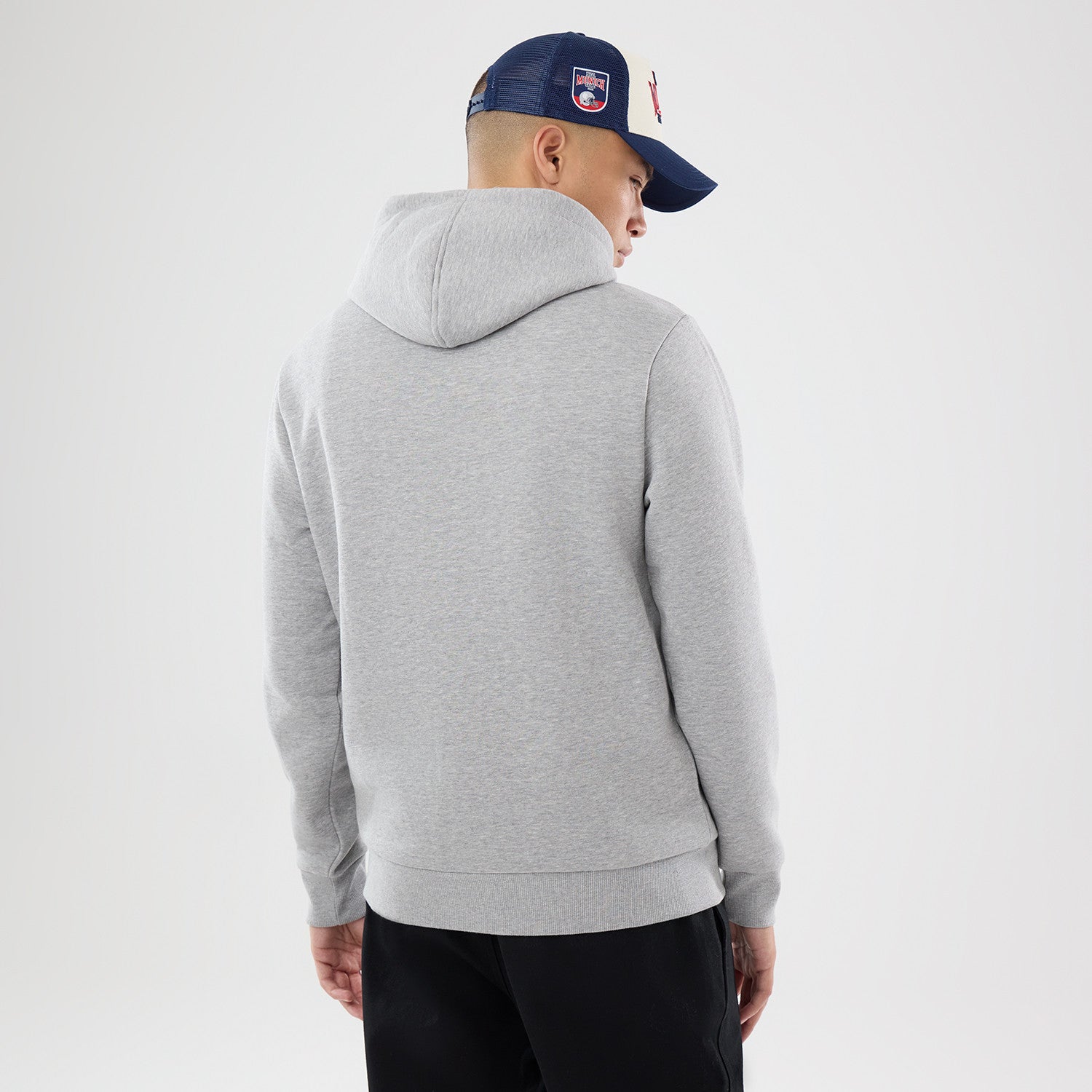 New England Patriots New Era 2026 München Game Patches NFL Hoodie Grau
