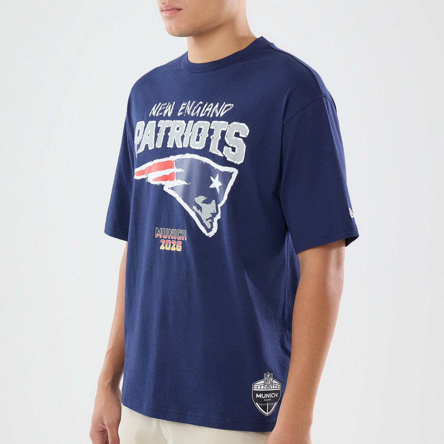 New England Patriots New Era 2026 München Game Backprint NFL T-Shirt Navy Blau