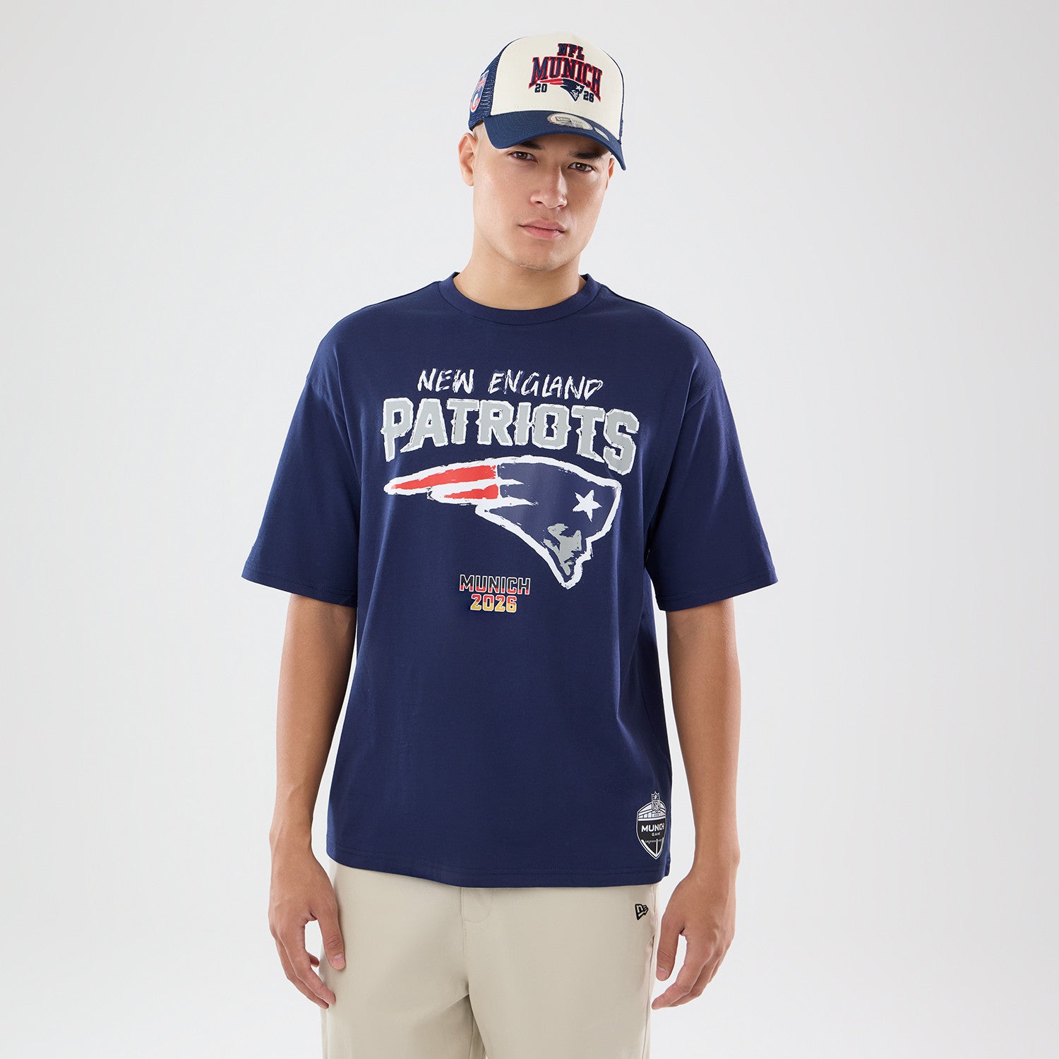 New England Patriots New Era 2026 München Game Backprint NFL T-Shirt Navy Blau