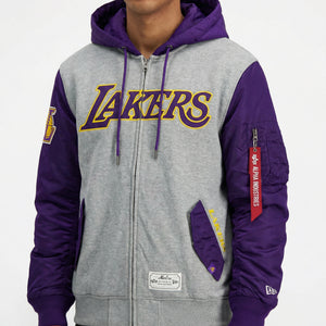 Graue New Era Los Angeles Lakers NBA Jacke im MA-1 Stil, mit Reißverschluss und sportlichem Design, ideal für Fans.
