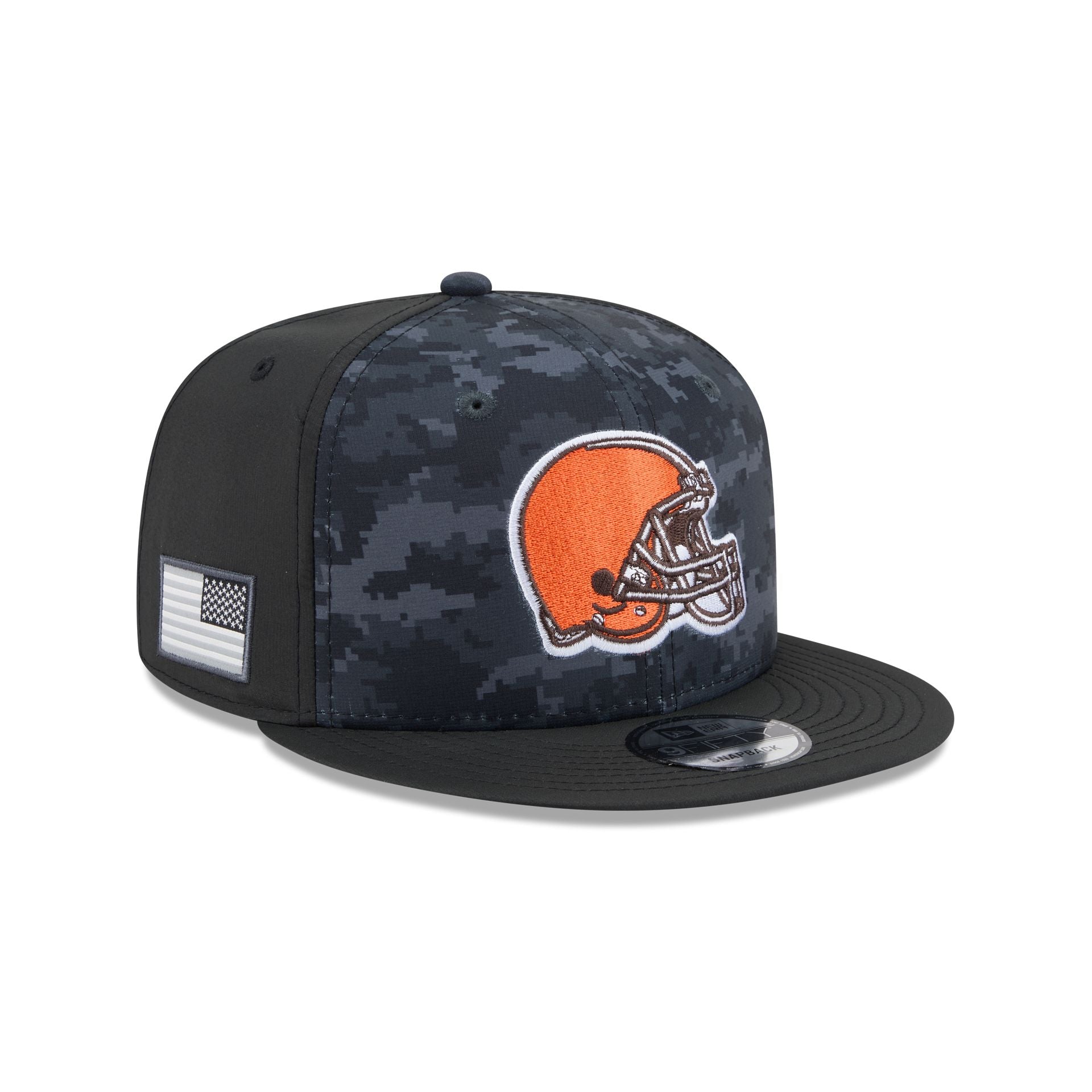 Cleveland Browns New Era 2026 NFL Salute to Service 9FIFTY Snapback Cap Camouflage Schwarz