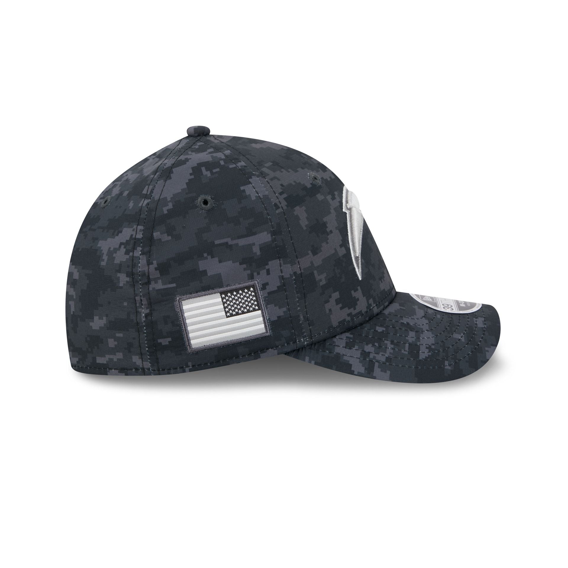 Los Angeles Chargers New Era 2026 NFL Salute to Service 39THIRTY Flex Fit Cap Camouflage Schwarz