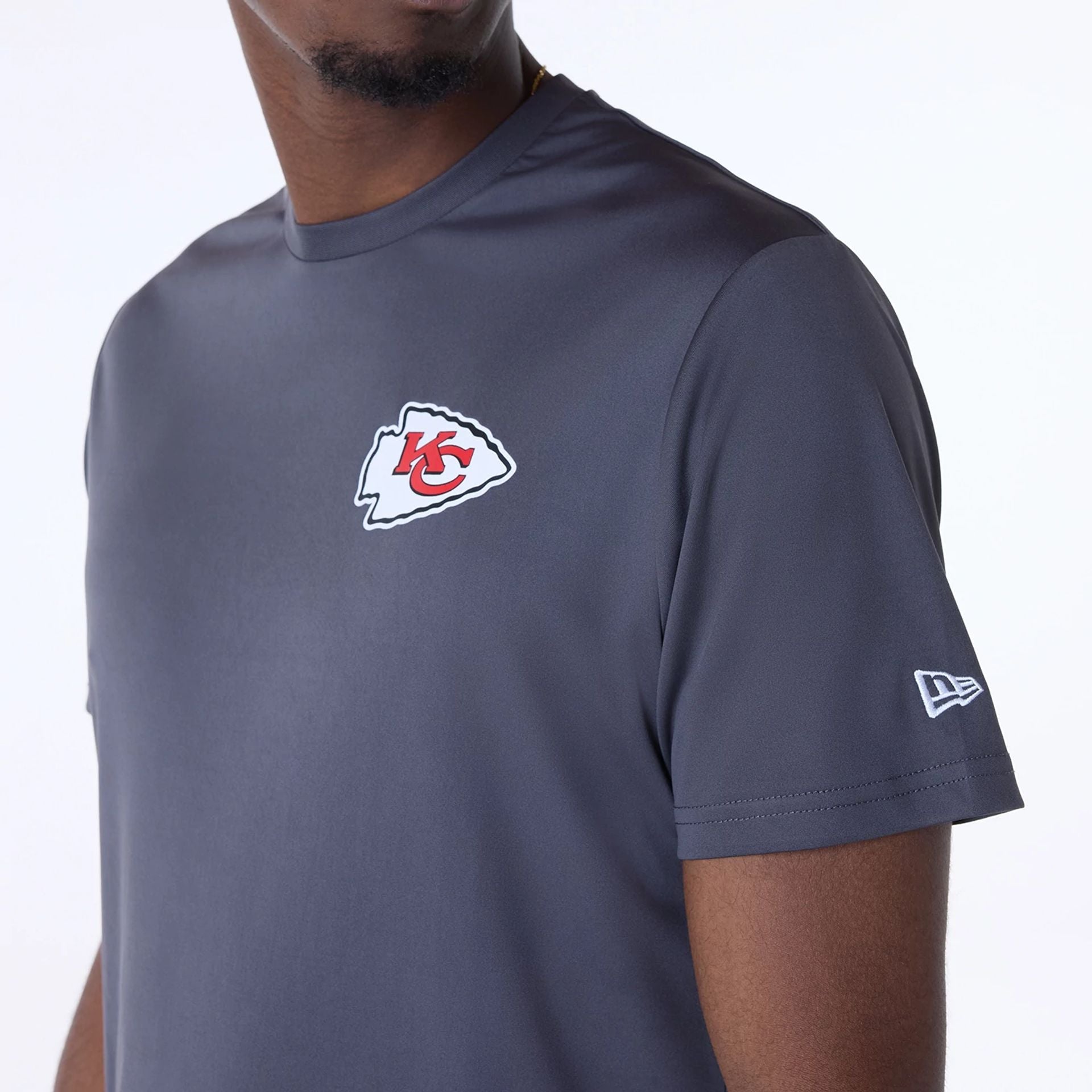 Kansas City Chiefs New Era GYM Essentials Polyester NFL T-Shirt Grau - STADIUMDREAMS